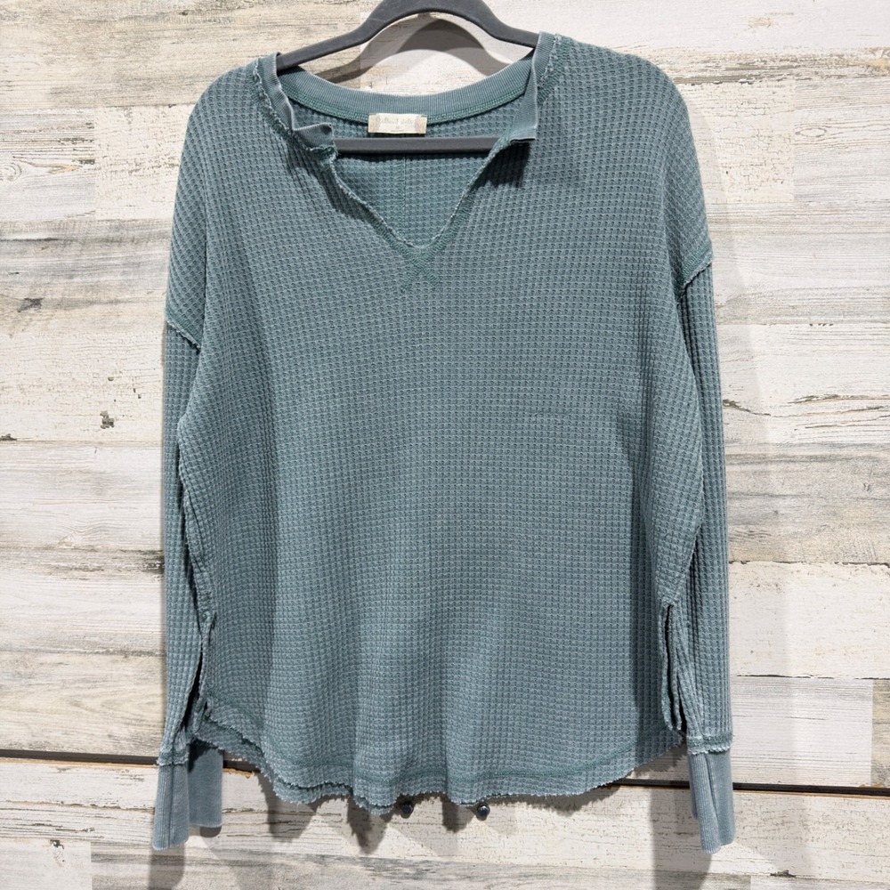 Altar'd State Waffle Knit Top Women M Green Raw Edge Boho Thermal